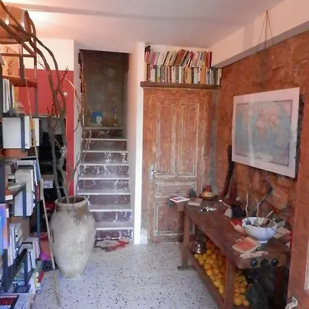 לינה וארוחת בוקר Al Fakhar Ficarra