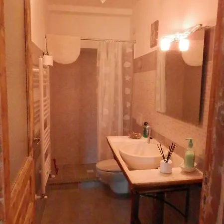 לינה וארוחת בוקר Al Fakhar