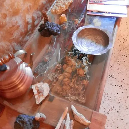 לינה וארוחת בוקר Al Fakhar