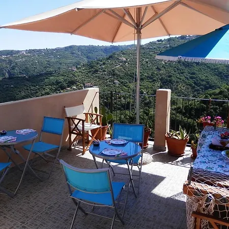 לינה וארוחת בוקר Al Fakhar