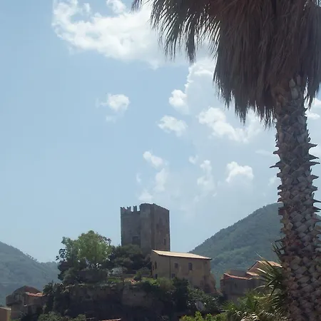 Al Fakhar לינה וארוחת בוקר Ficarra